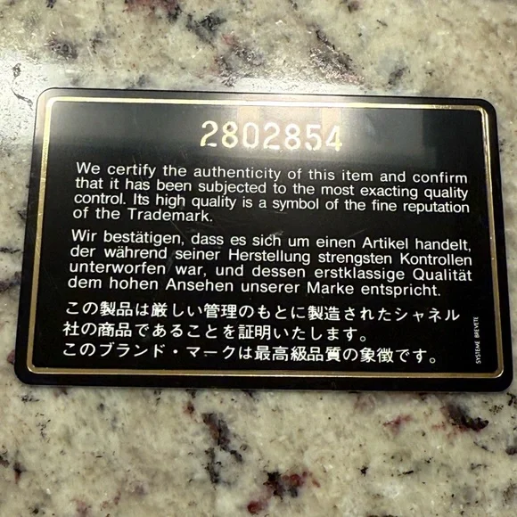 Chanel Black Caviar Wallet includes authenticity card - Picture 9 of 9